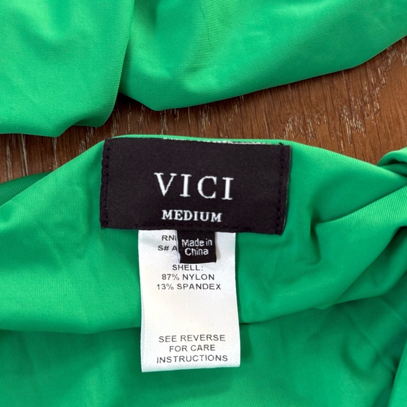 Vici Bahamas Green Set - Picture 6 of 6